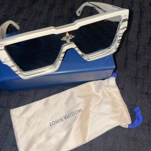 Louis Vuitton Cyclone Glasses - Zebra